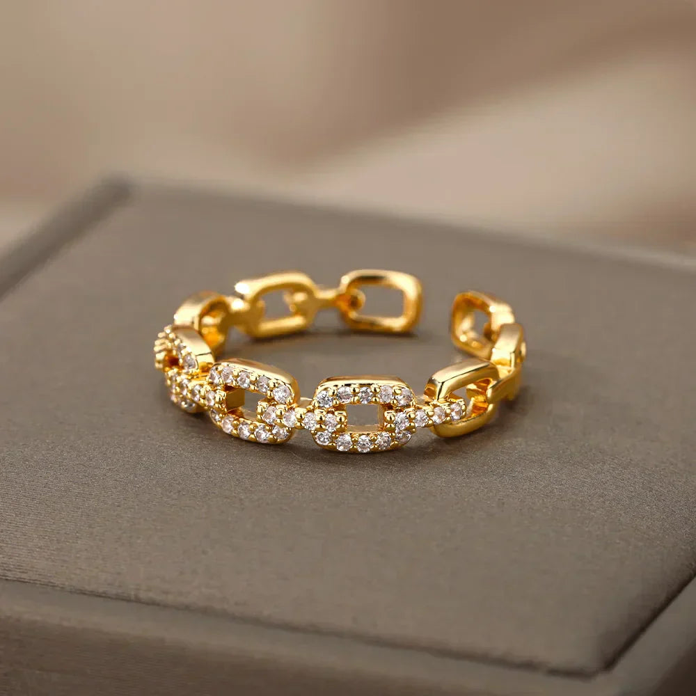 Pierścień Kryształowy z W kolorze złota Łańcuchem