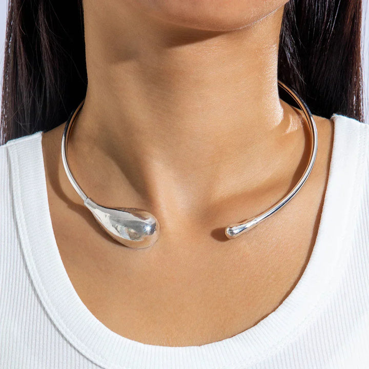 Kolczyk Choker z W kolorze złota Kropelkami Wody
