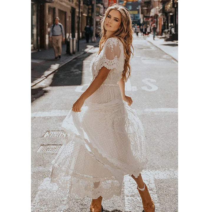 Elegantes Maxikleid mit V-Ausschnitt und (3)