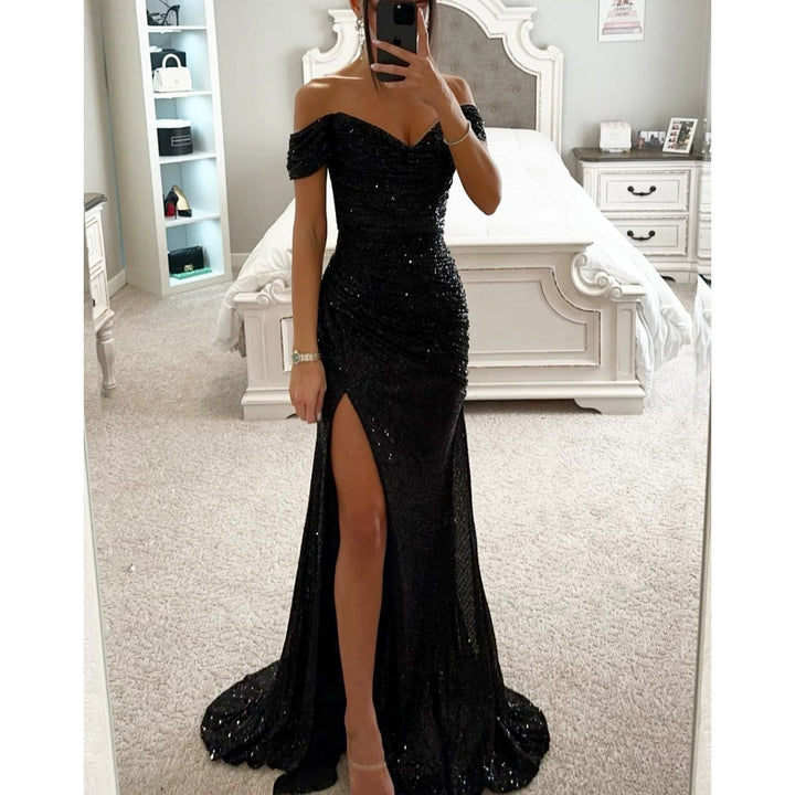Evening Dress with Shimmering Sequins Lune w kolorze Czarny