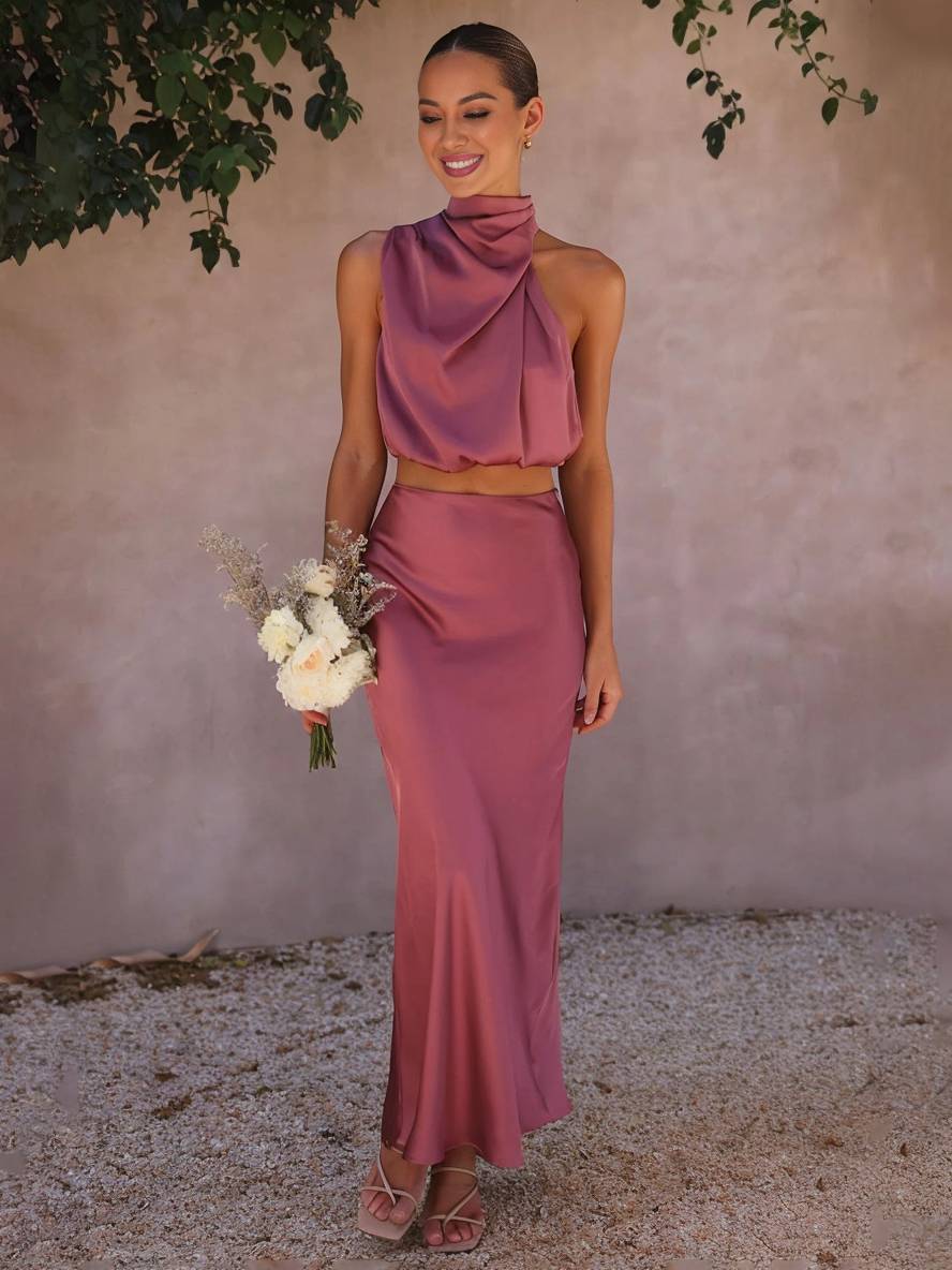Damski elegancki komplet na letnie wesele w kolorze Raspberry